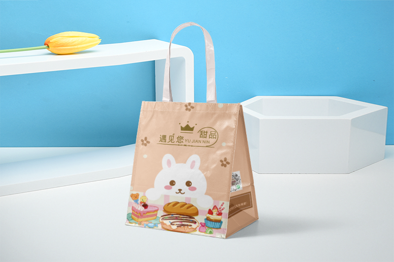 ショッピングバッグのクリエイティブデザインは何ですか？