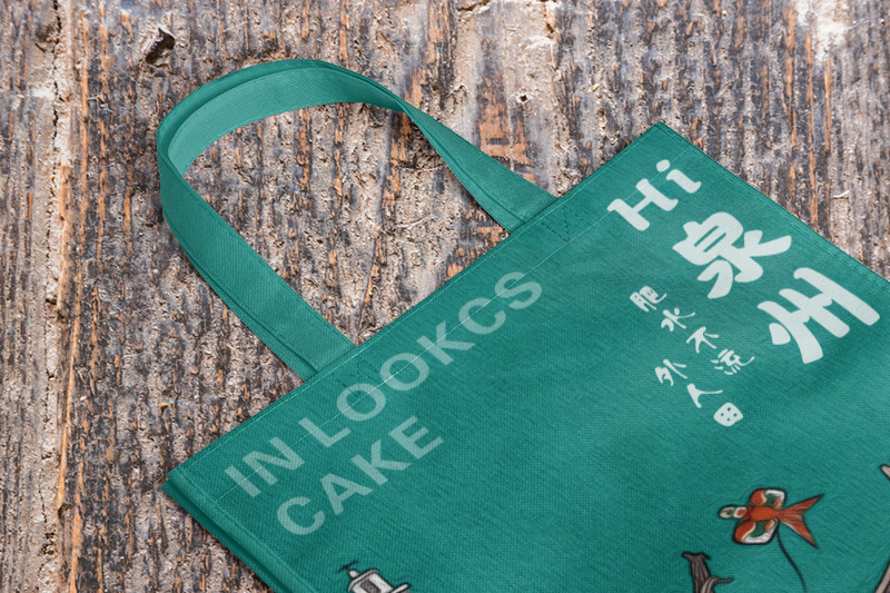 紙のショッピングバッグ